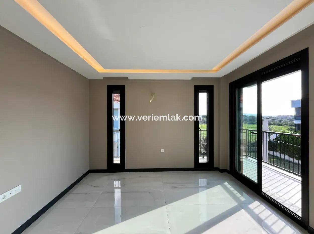 Modern And Luxury Living In The Heart Of Sığacık 1 1 Apartments