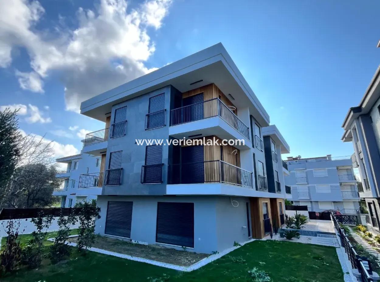 Modern And Luxury Living In The Heart Of Sığacık 1 1 Apartments