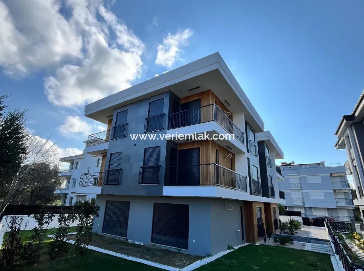 Modern And Luxury Living In The Heart Of Sığacık 1 1 Apartments