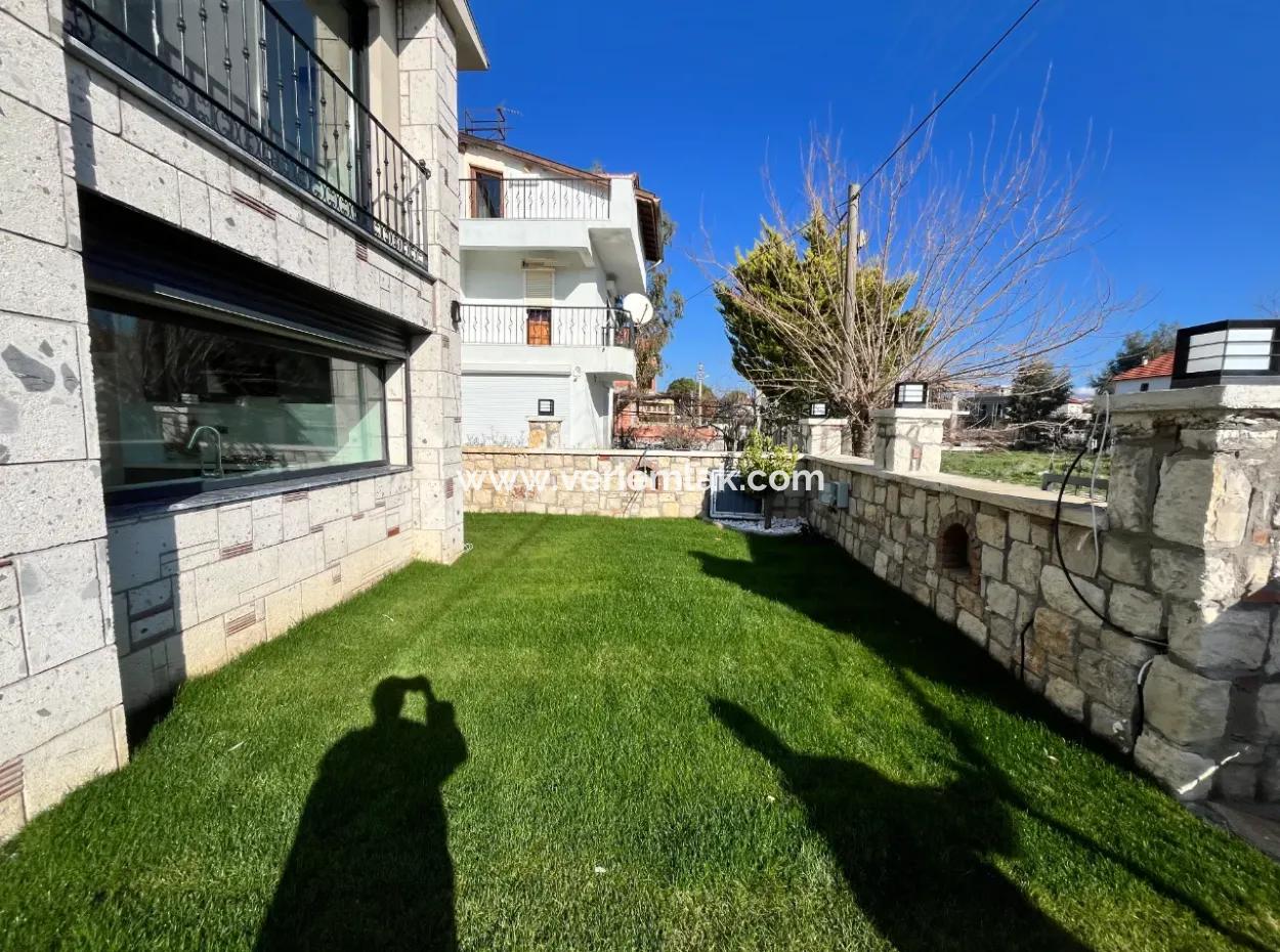 Make Your Dreams Come True With A Stone Villa Adjacent To The Sea