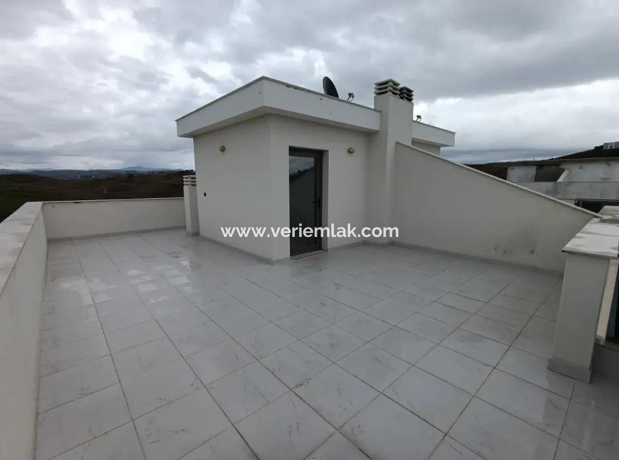 Villa With Fireplace With Sea View In Seferihisar Akarca!