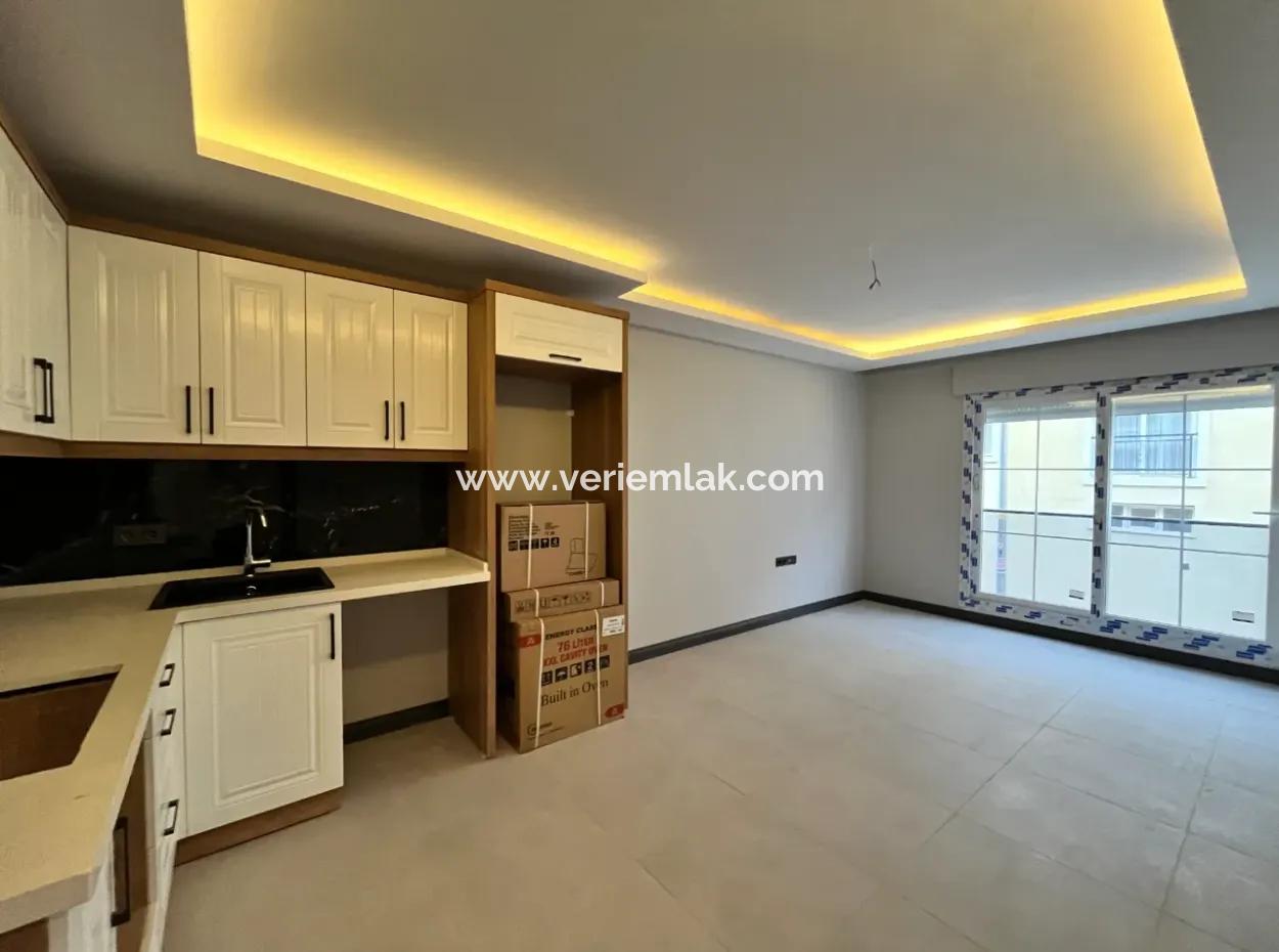 1 1 Apartment In The Center Of Seferihisar!