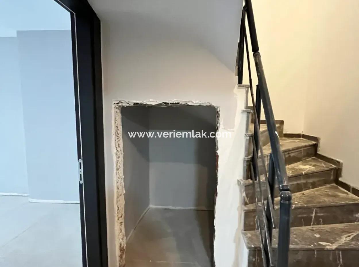 4 1 Terraced Duplex Apartment In Seferihisar Bazaar Center!