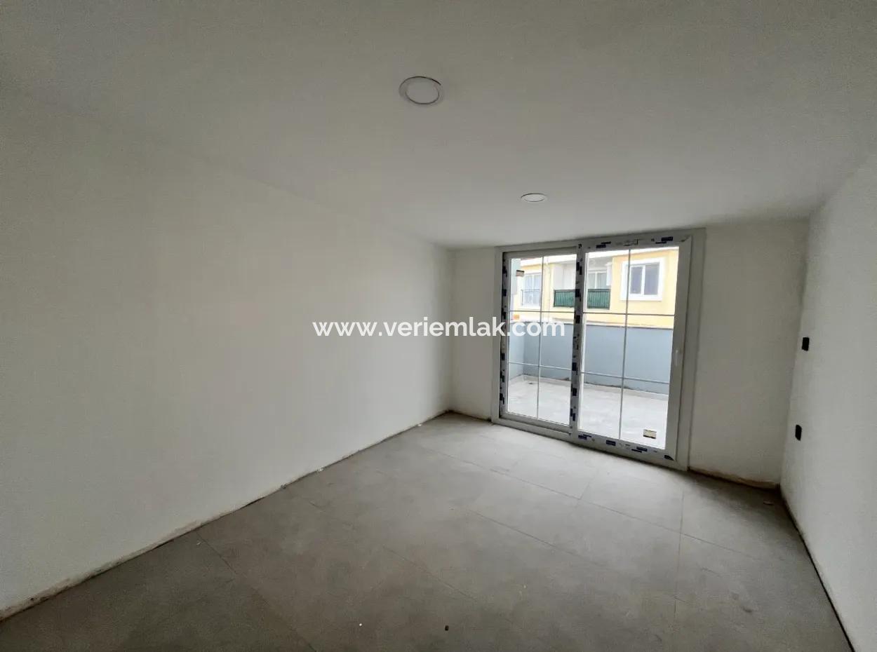 4 1 Terraced Duplex Apartment In Seferihisar Bazaar Center!