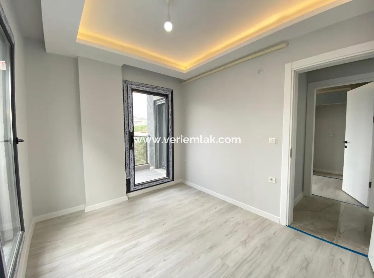 Spacious And Comfortable Apartment In Seferihisar Çolakibrahimbey Neighborhood