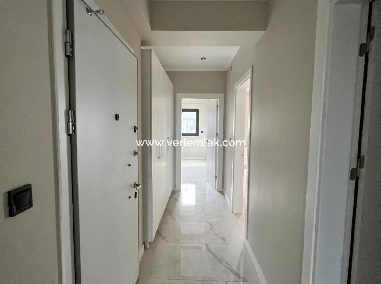 3 1 Mezzanine Spacious Apartment In Seferihisar Camikebir Neighborhood With Garden, Pool And Security!