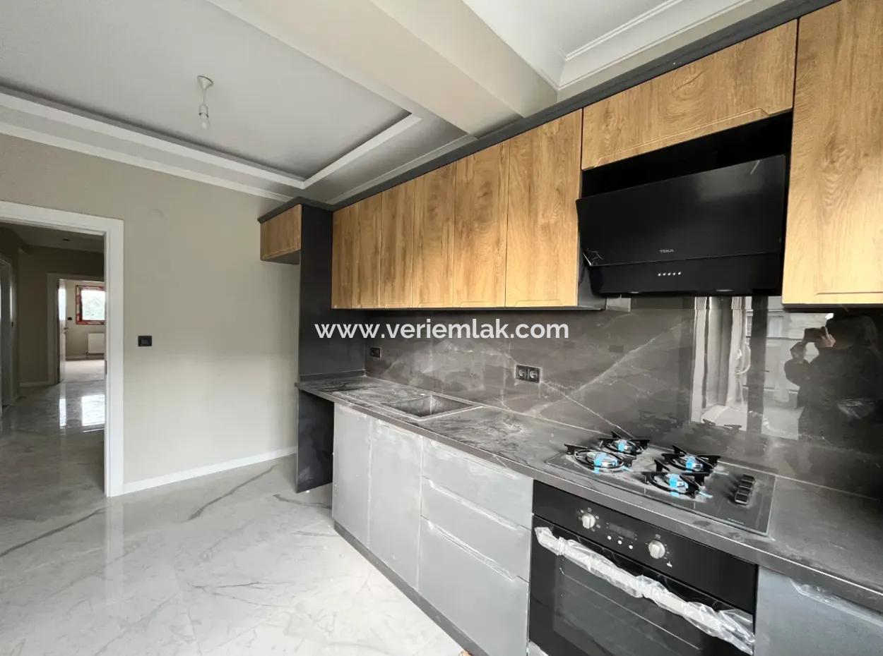 3 1 Mezzanine Spacious Apartment In Seferihisar Camikebir Neighborhood With Garden, Pool And Security!