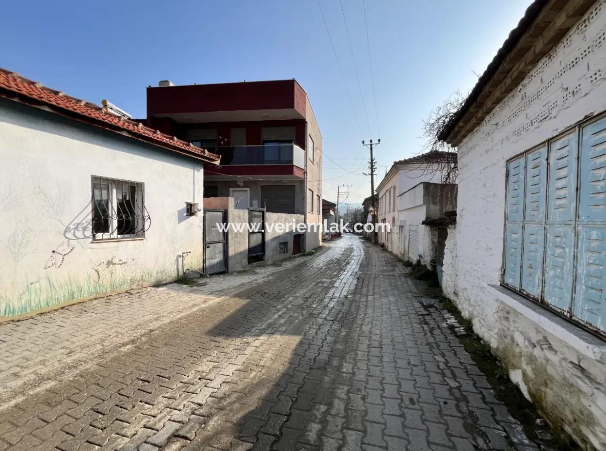 Peaceful Village House In Seferihisar Ulamış – A Life Intertwined With Nature