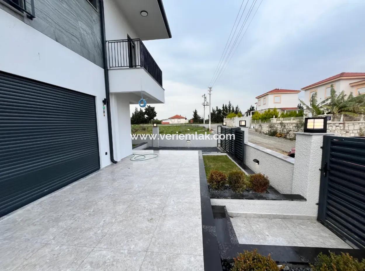 Detached, Pool, Comfortable Life In Seferihisar Hidirlik