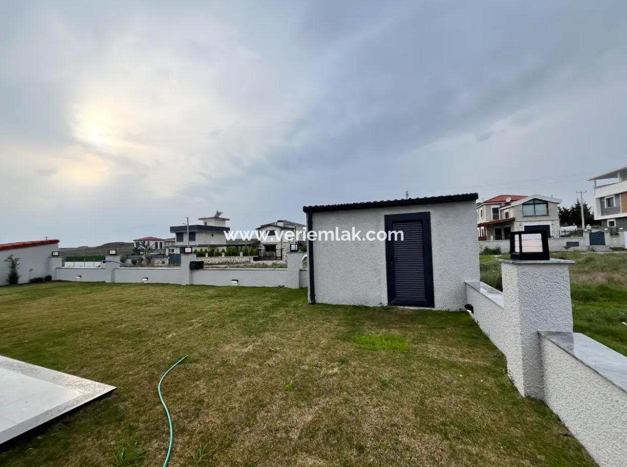 Detached, Pool, Comfortable Life In Seferihisar Hidirlik