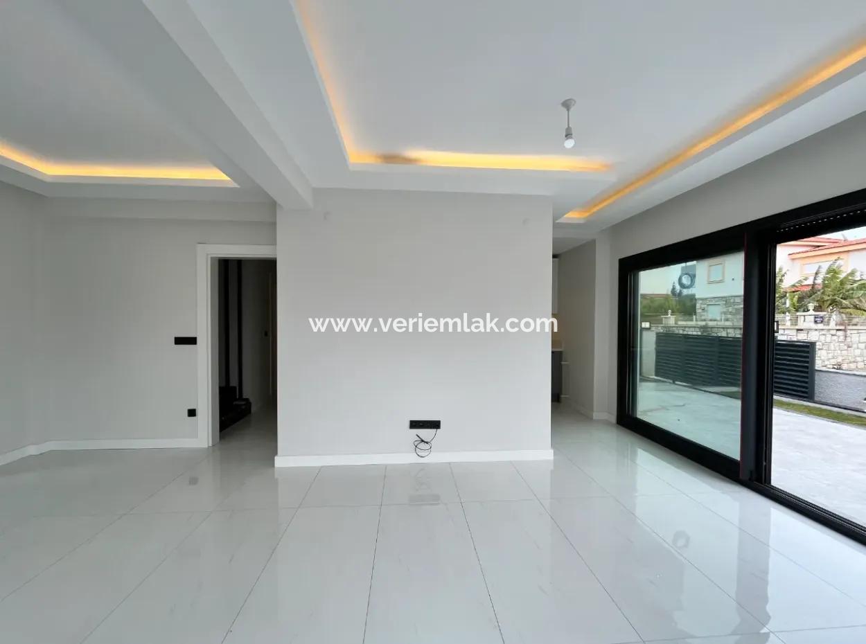Detached, Pool, Comfortable Life In Seferihisar Hidirlik