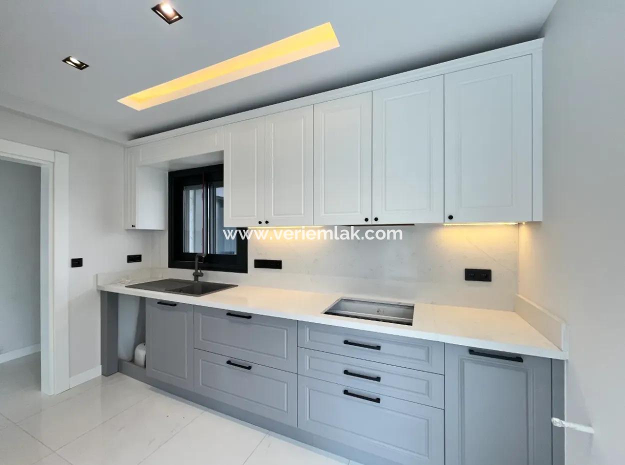 Detached, Pool, Comfortable Life In Seferihisar Hidirlik