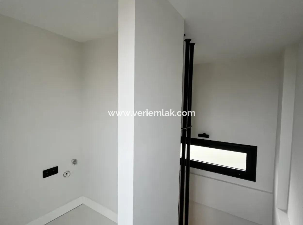 Detached, Pool, Comfortable Life In Seferihisar Hidirlik