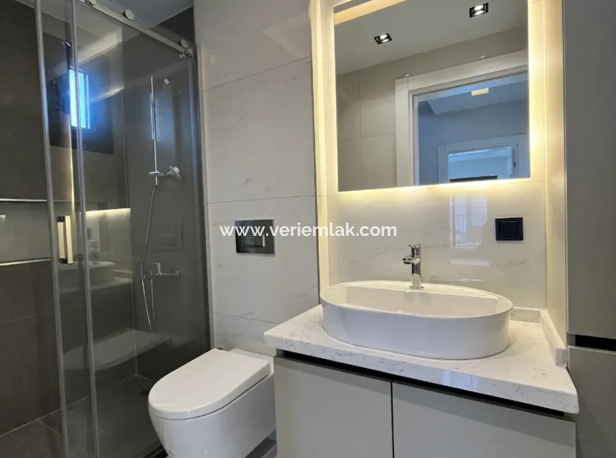 Detached, Pool, Comfortable Life In Seferihisar Hidirlik