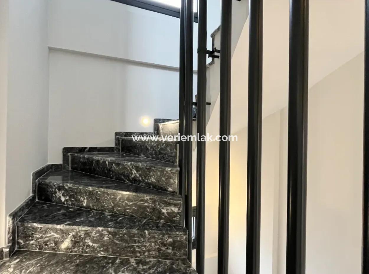 Detached, Pool, Comfortable Life In Seferihisar Hidirlik