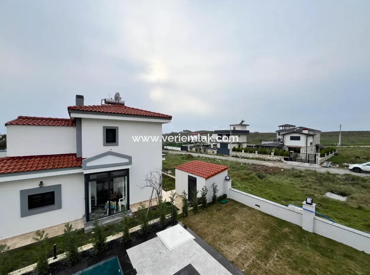 Detached, Pool, Comfortable Life In Seferihisar Hidirlik