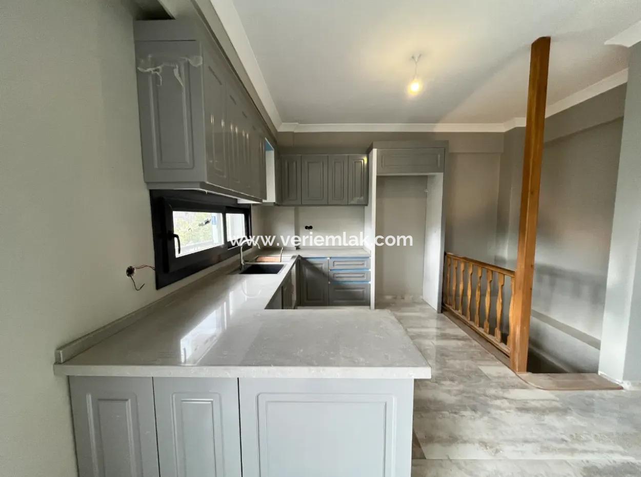 2 1 Duplex With Garden In Seferihisar Çolak İbrahim Bey Neighborhood