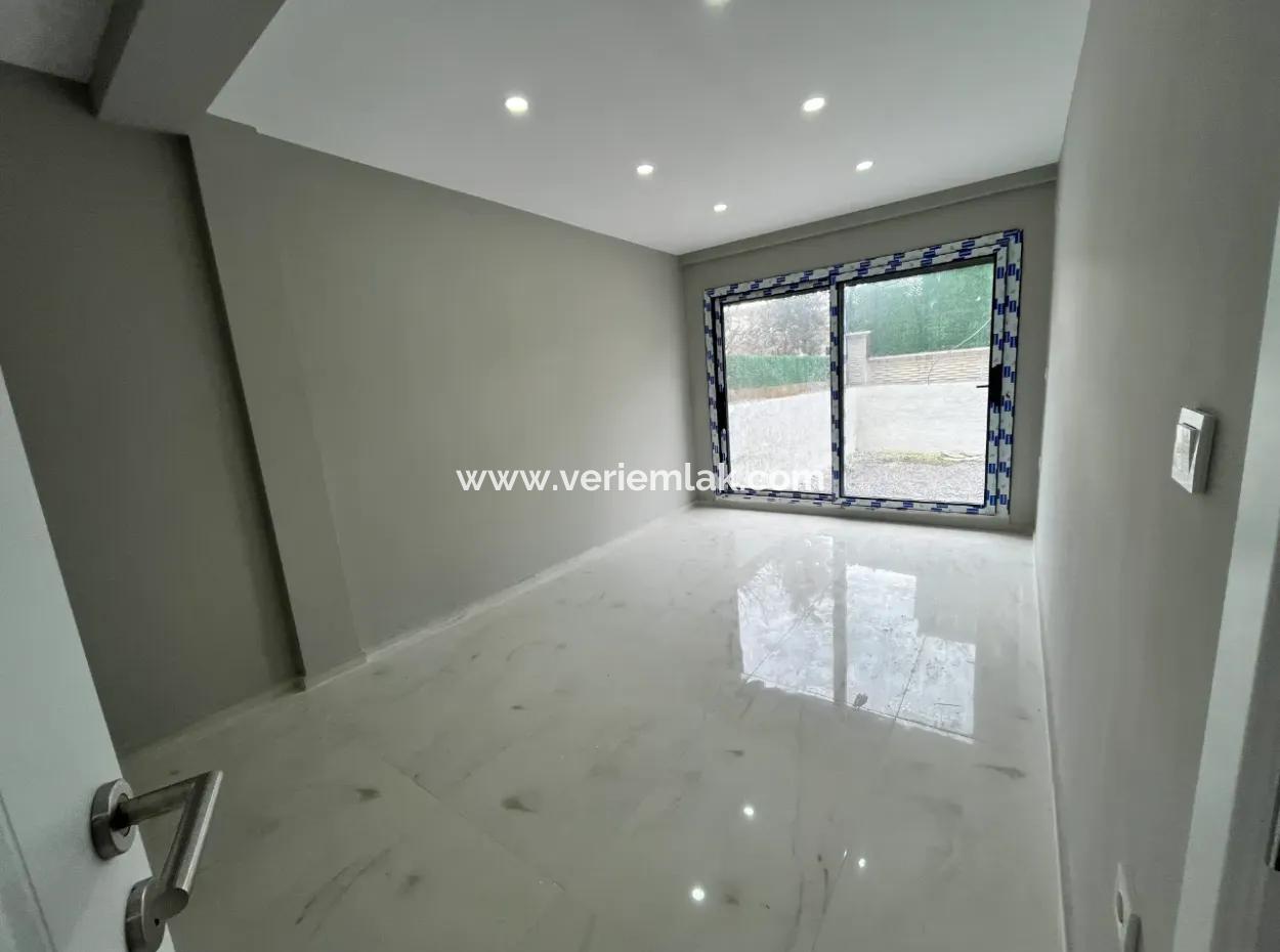 2 1 Duplex With Garden In Seferihisar Çolak İbrahim Bey Neighborhood