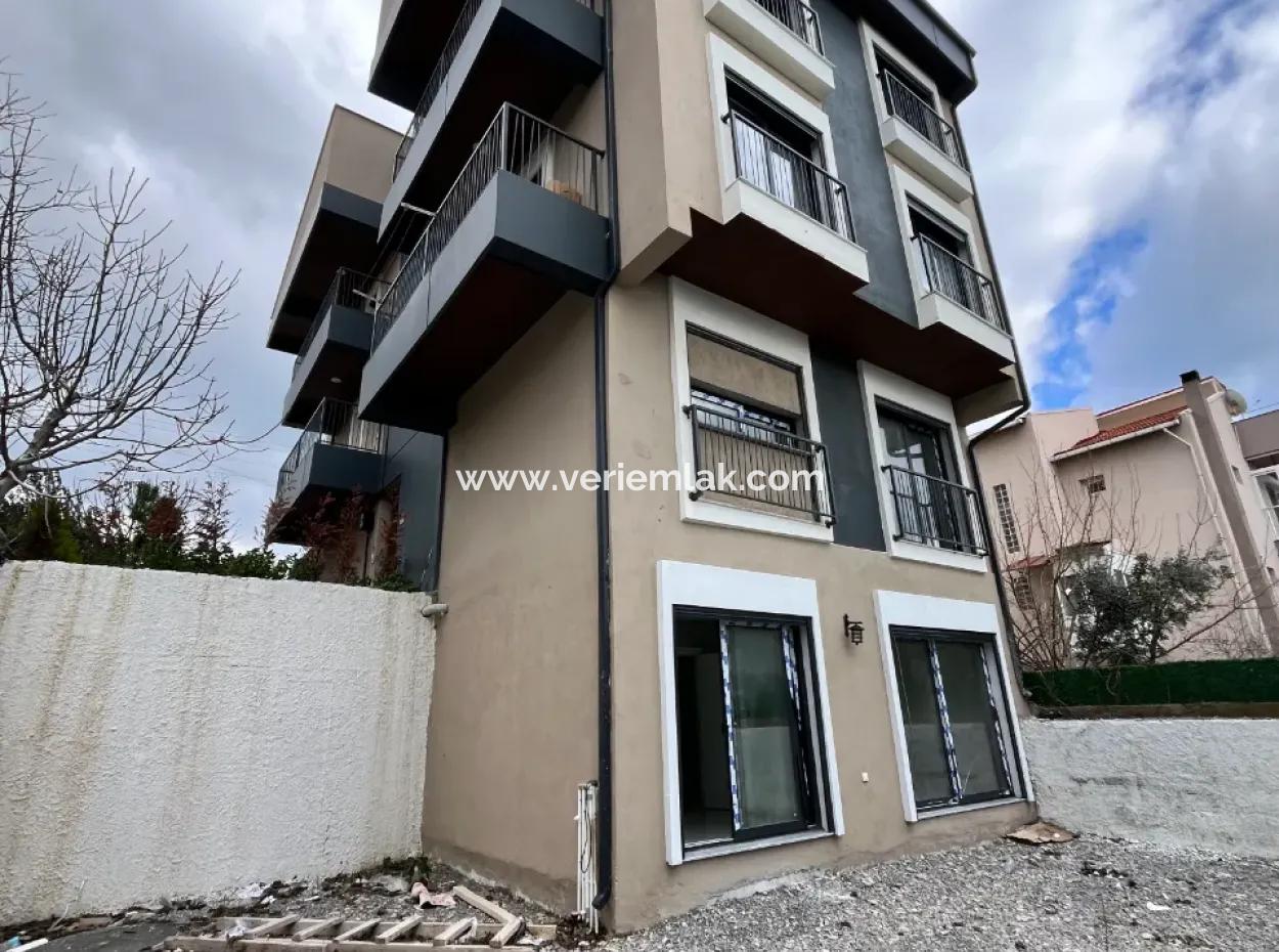 2 1 Duplex With Garden In Seferihisar Çolak İbrahim Bey Neighborhood