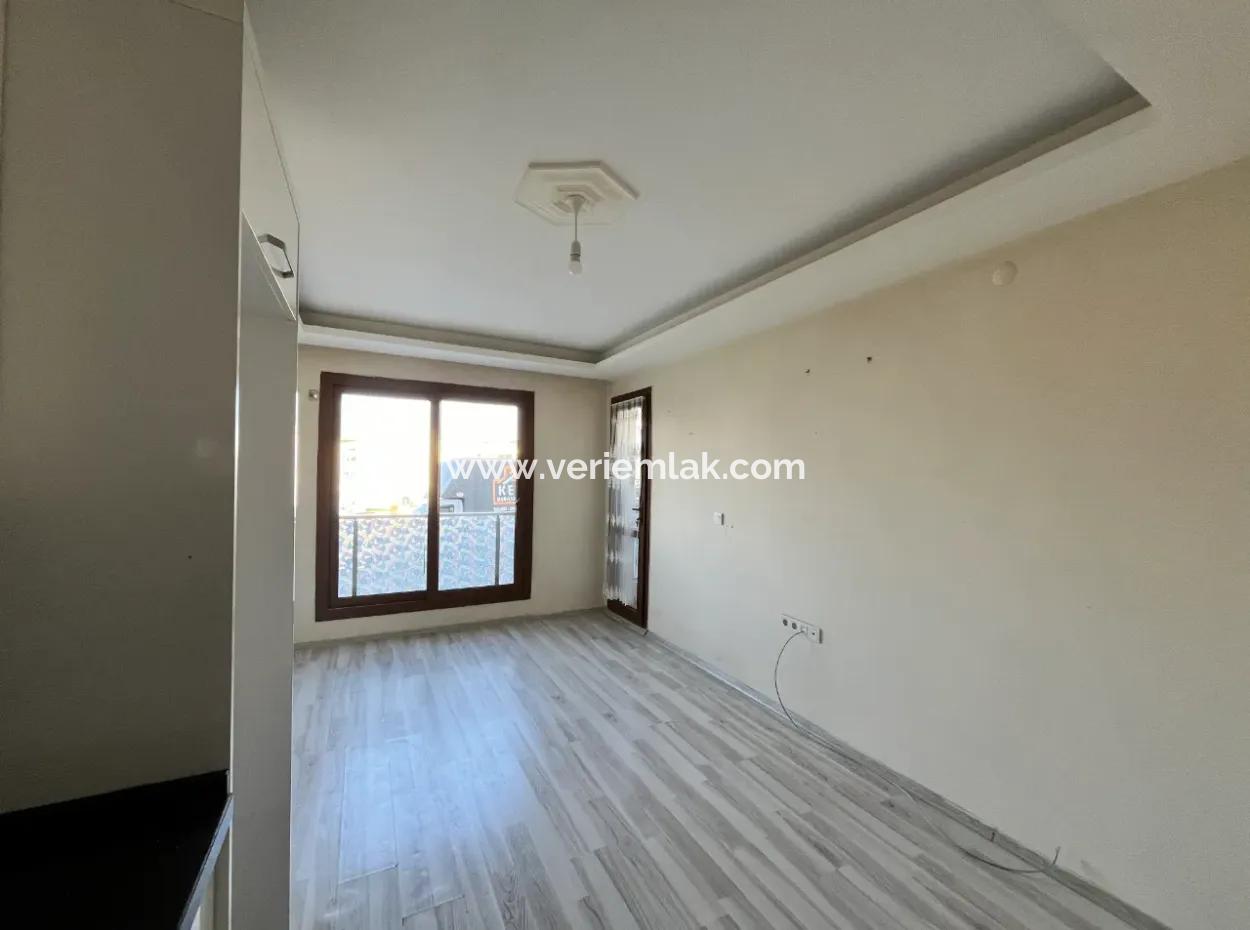 Investment Opportunity In The Center Of Seferihisar: 2 1 Apartments For Sale!