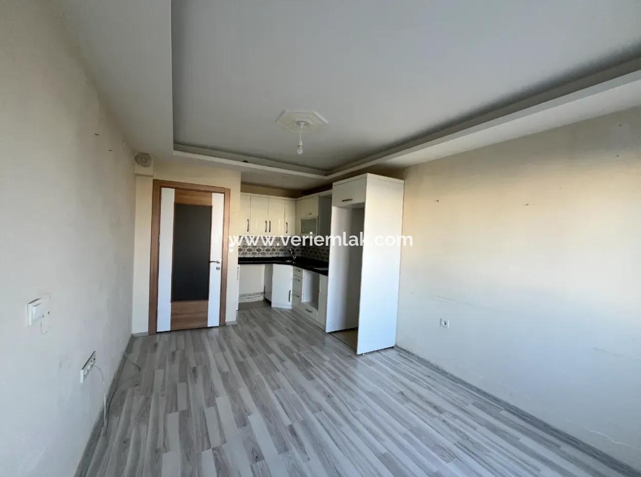 Investment Opportunity In The Center Of Seferihisar: 2 1 Apartments For Sale!