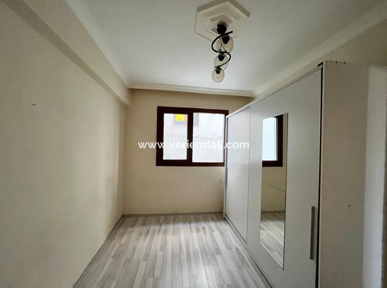 Investment Opportunity In The Center Of Seferihisar: 2 1 Apartments For Sale!