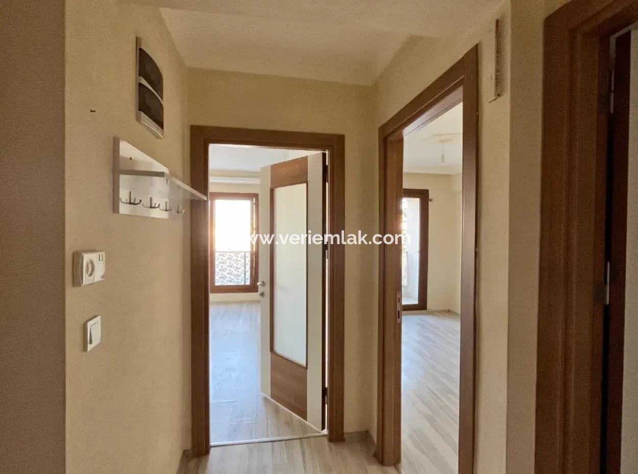 Investment Opportunity In The Center Of Seferihisar: 2 1 Apartments For Sale!