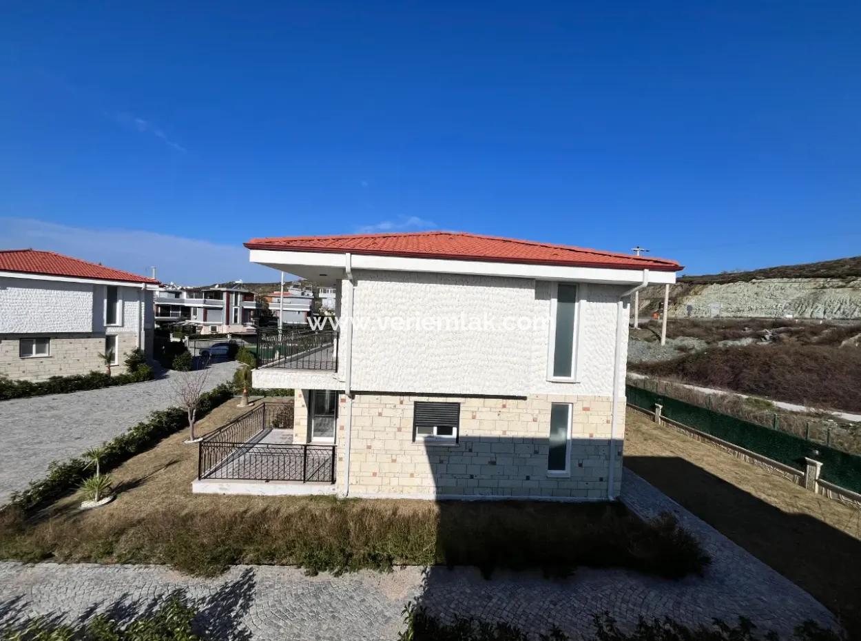 Detached 4 1 Villa In Orşal Bay, Akarca