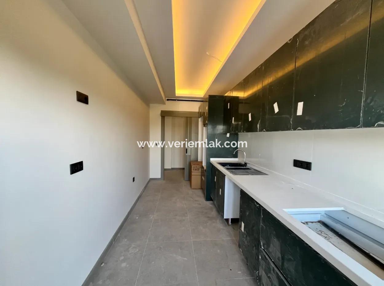 120 M² Large 2 1 Apartment For Sale In Seferihisar Çolakibrahimbey