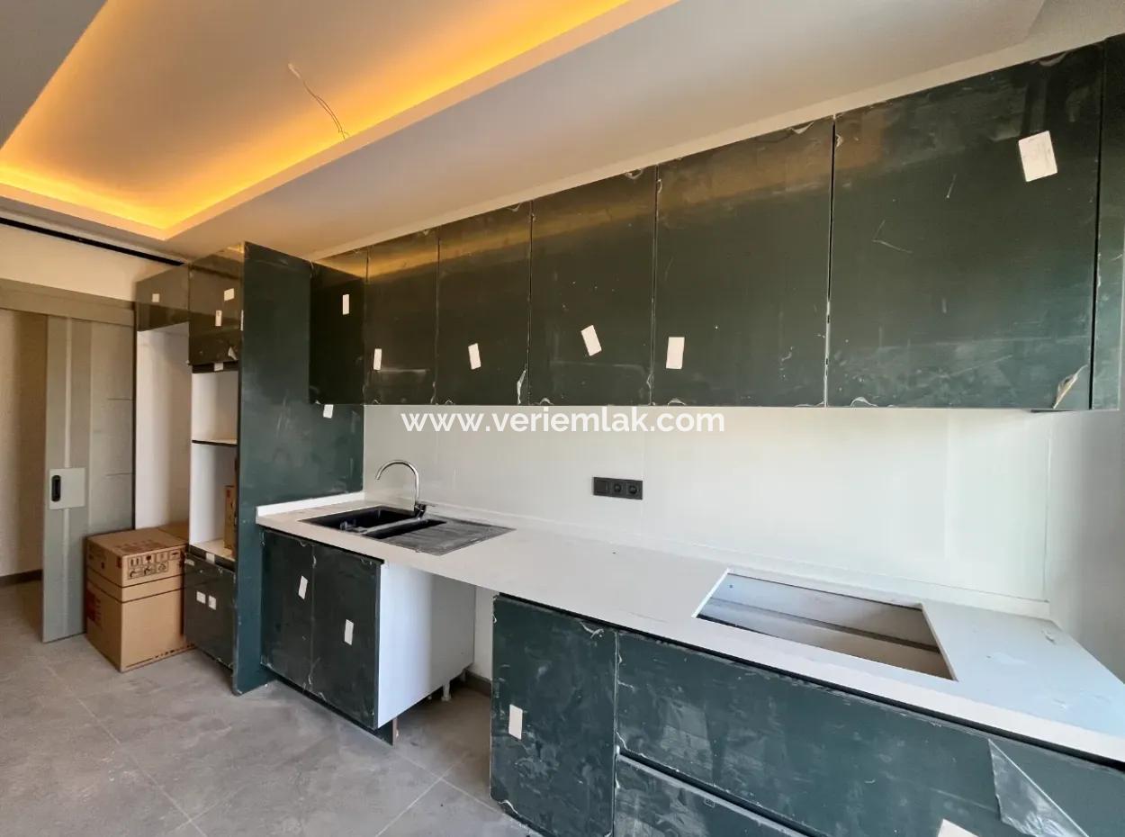 120 M² Large 2 1 Apartment For Sale In Seferihisar Çolakibrahimbey