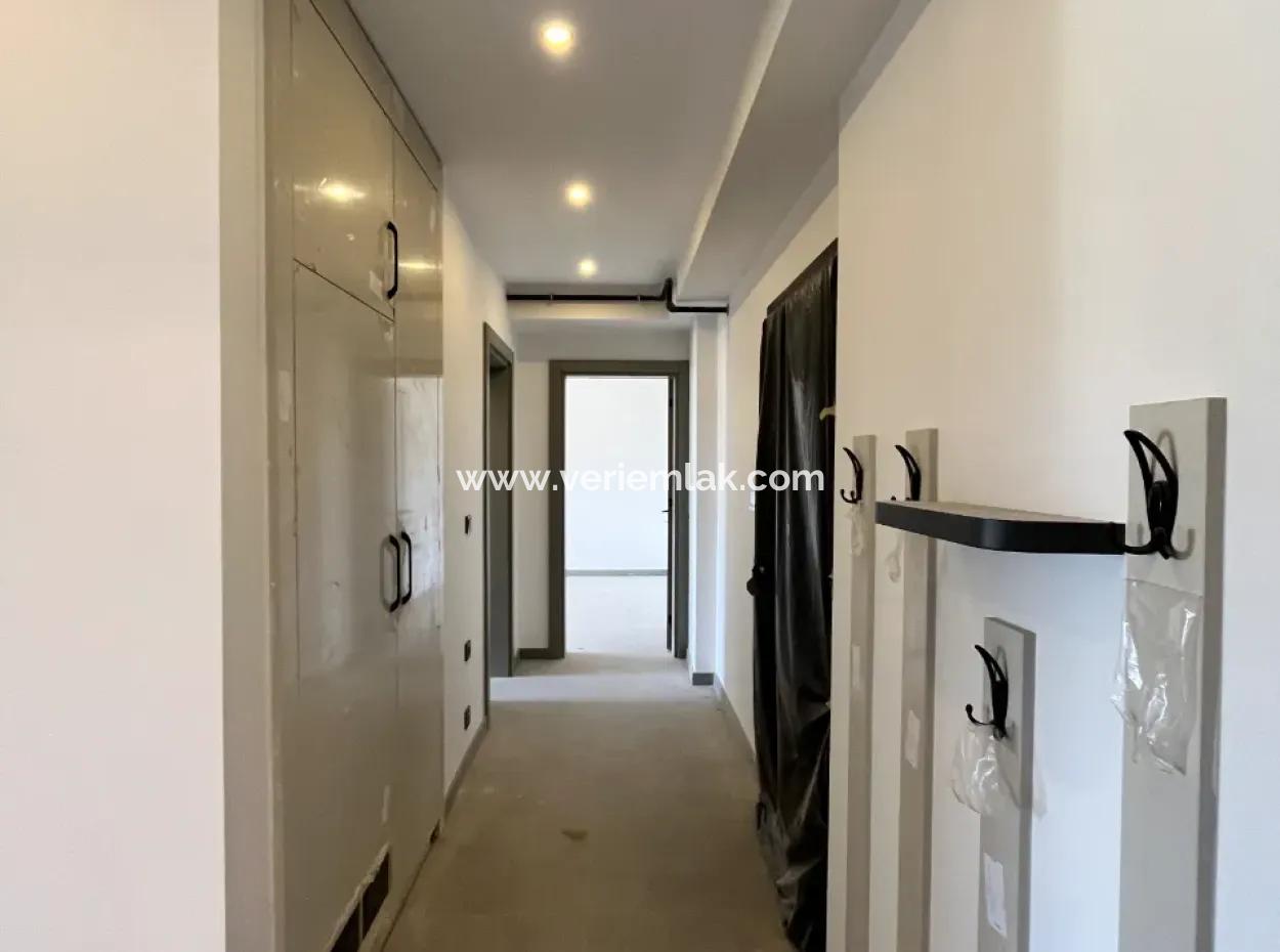 120 M² Large 2 1 Apartment For Sale In Seferihisar Çolakibrahimbey