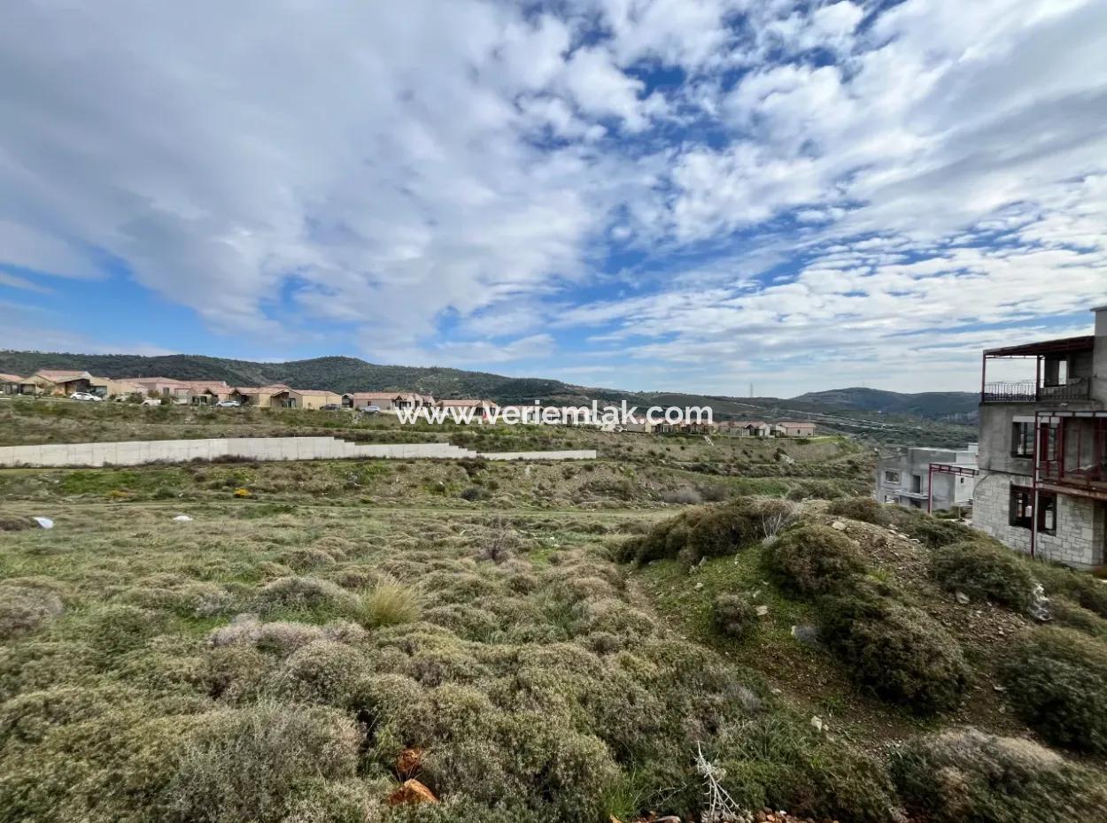 Near Seferihisar State Hospital, 300 M² Duplex Zoned Land For Sale!