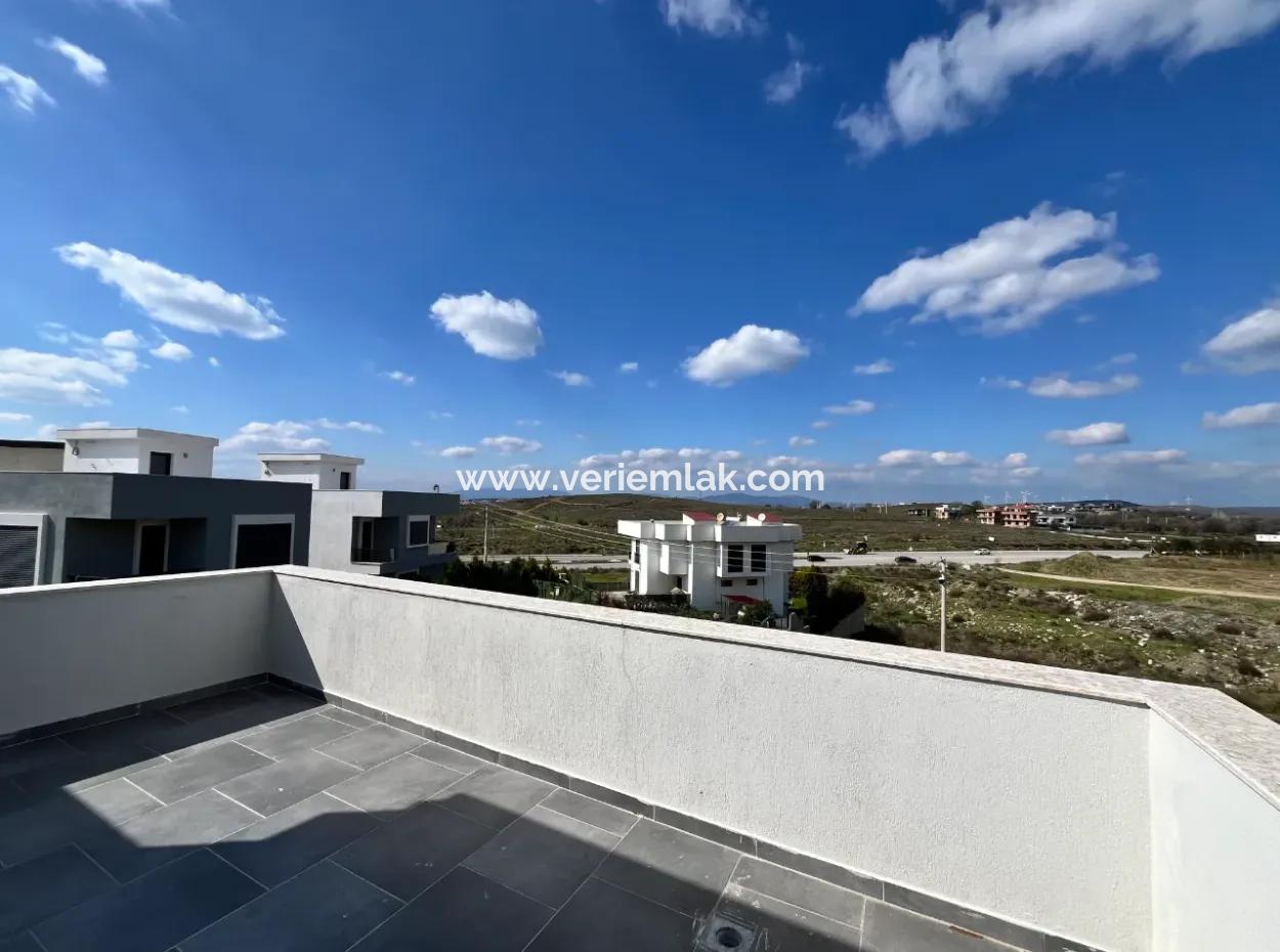 4 Bedrooms 1 Living Room Brand New Villa For Sale With Large Garden In Seferhisar Akarca