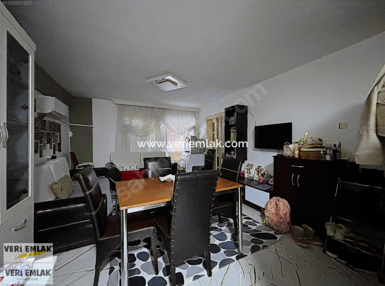 Alsancak – Mahmut Esat Vicinity 1 1 Opportunity Apartment For Sale!