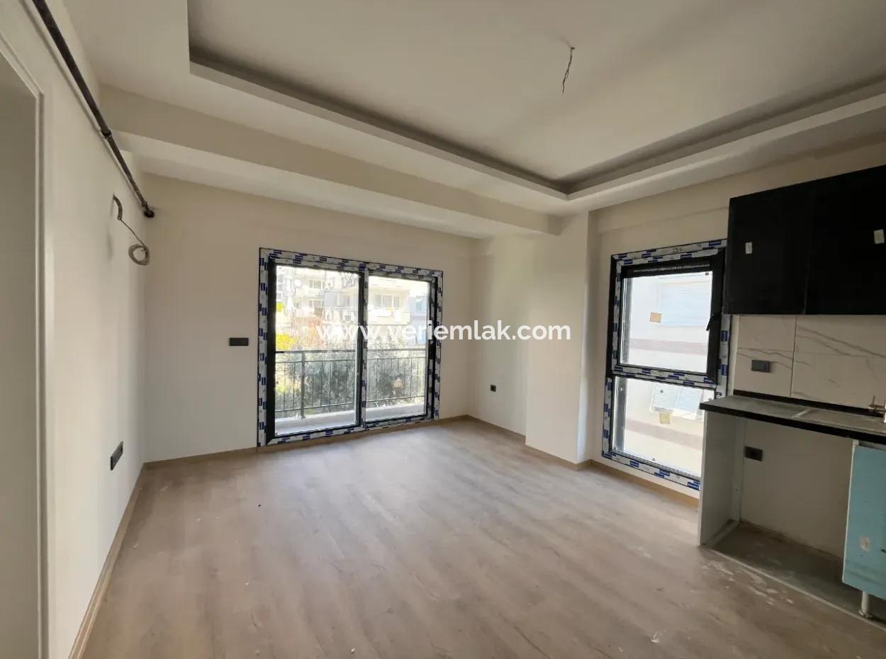 Zero Apartment Opportunity In Seferihisar Camiikebir Neighborhood
