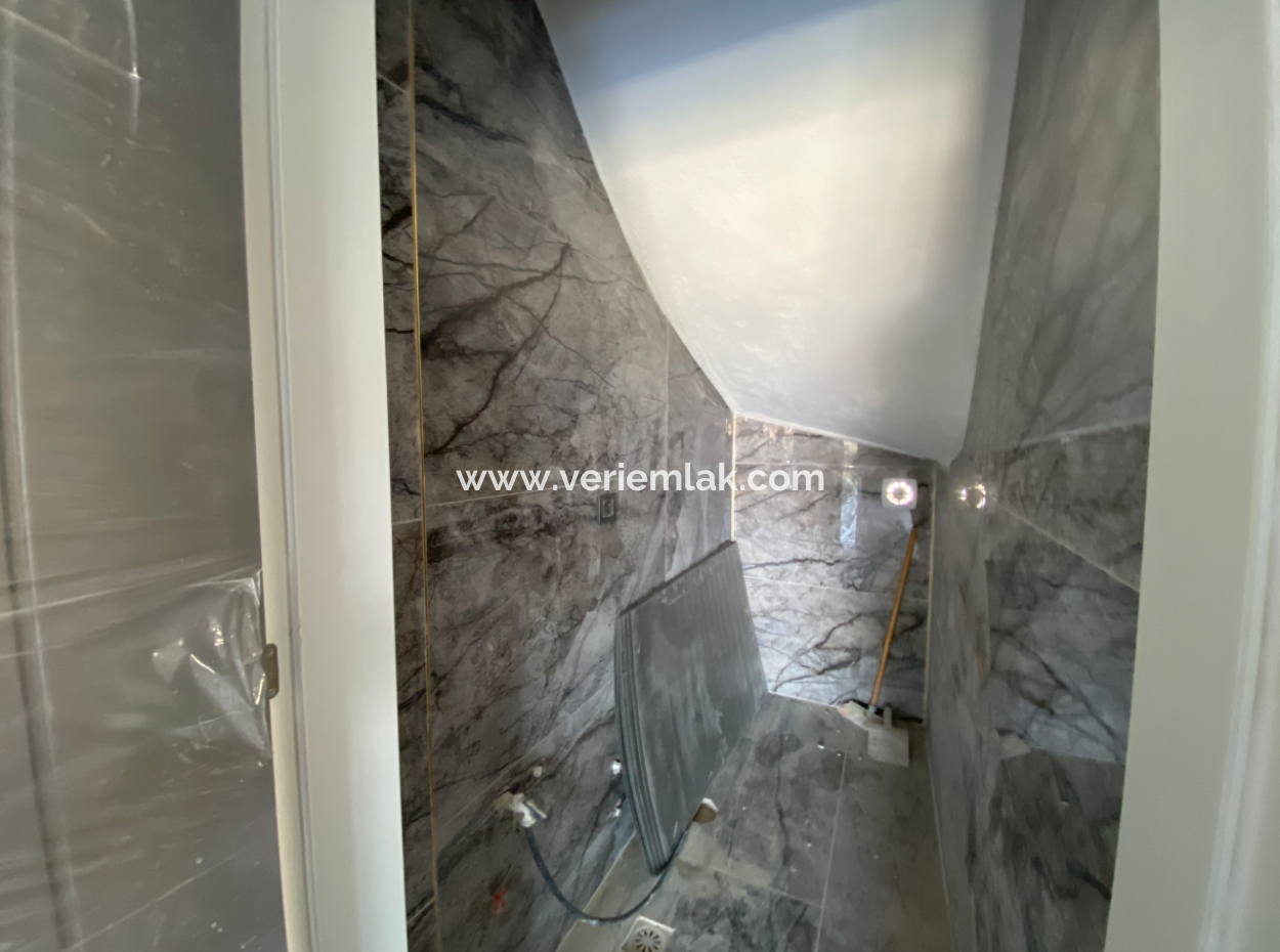 3 1 Villa For Sale With Large Garden In Seferihisar Doğanbey Ar Housing Complex