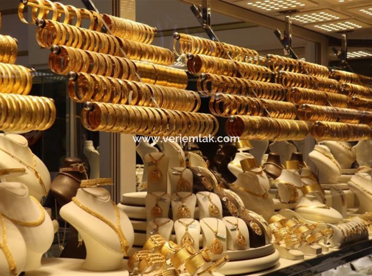 Kelepir Corner 29M2 Corner Shop For Sale In Konak Kemeralti Jewelers Bazaar!
