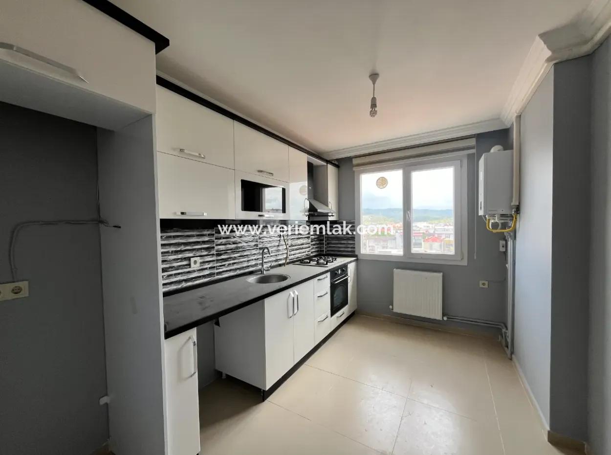 3 1 Apartment For Sale With Closed Kitchen In Corner Location In Seferihisar Hidirlik Neighborhood