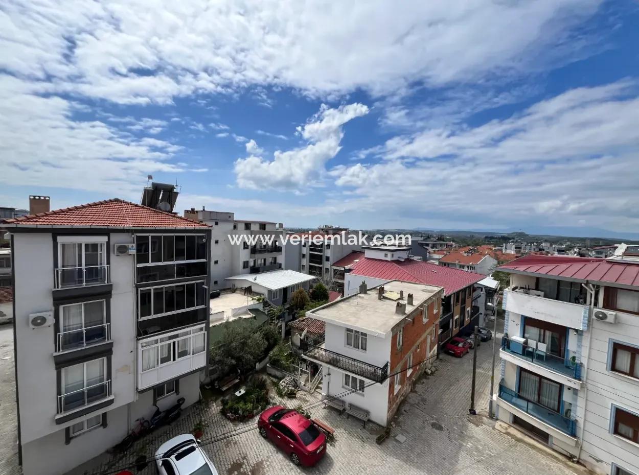 3 1 Apartment For Sale With Closed Kitchen In Corner Location In Seferihisar Hidirlik Neighborhood