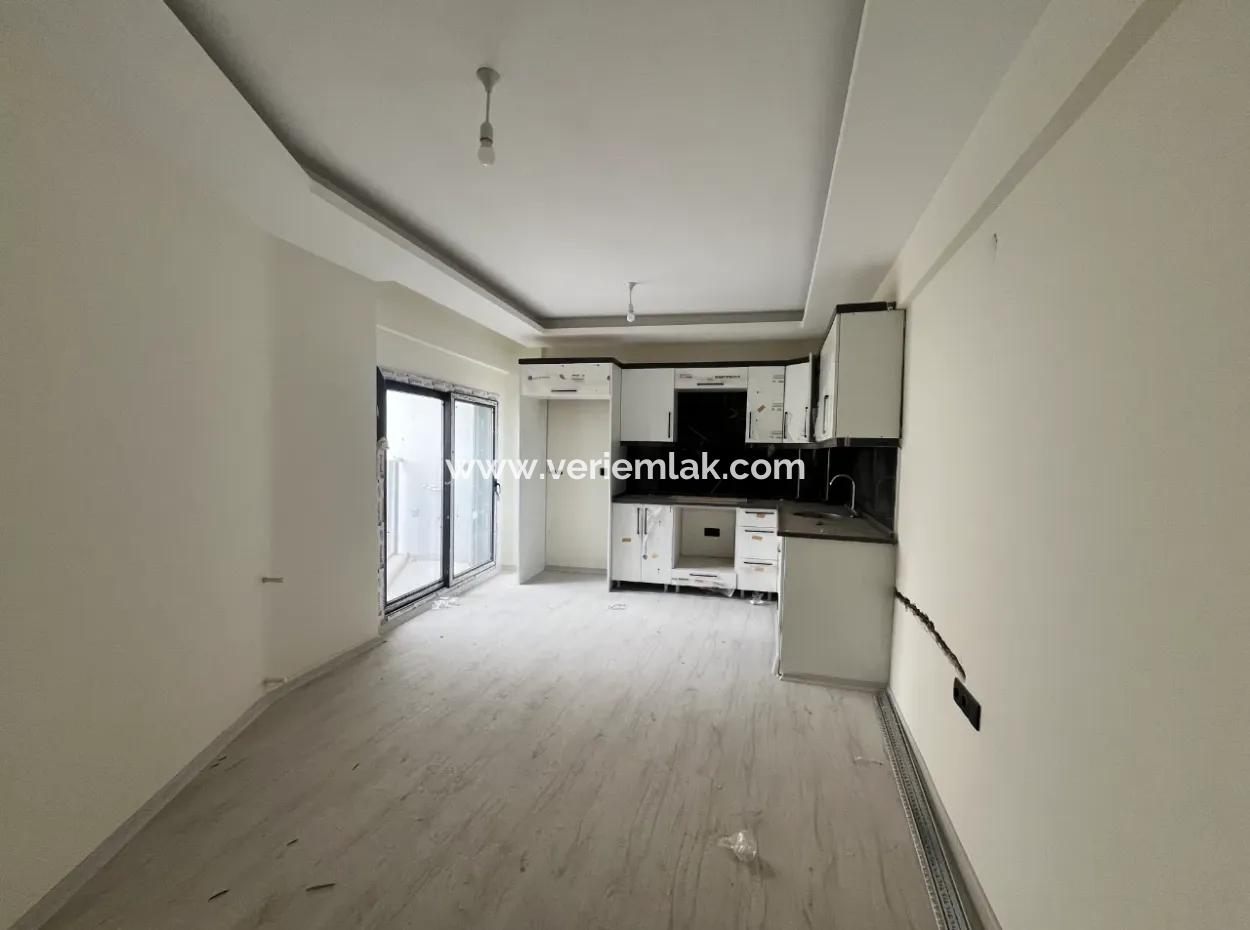 1 1 Brand New Apartment With Luxury Architecture In Seferihisar Turabiye Neighborhood