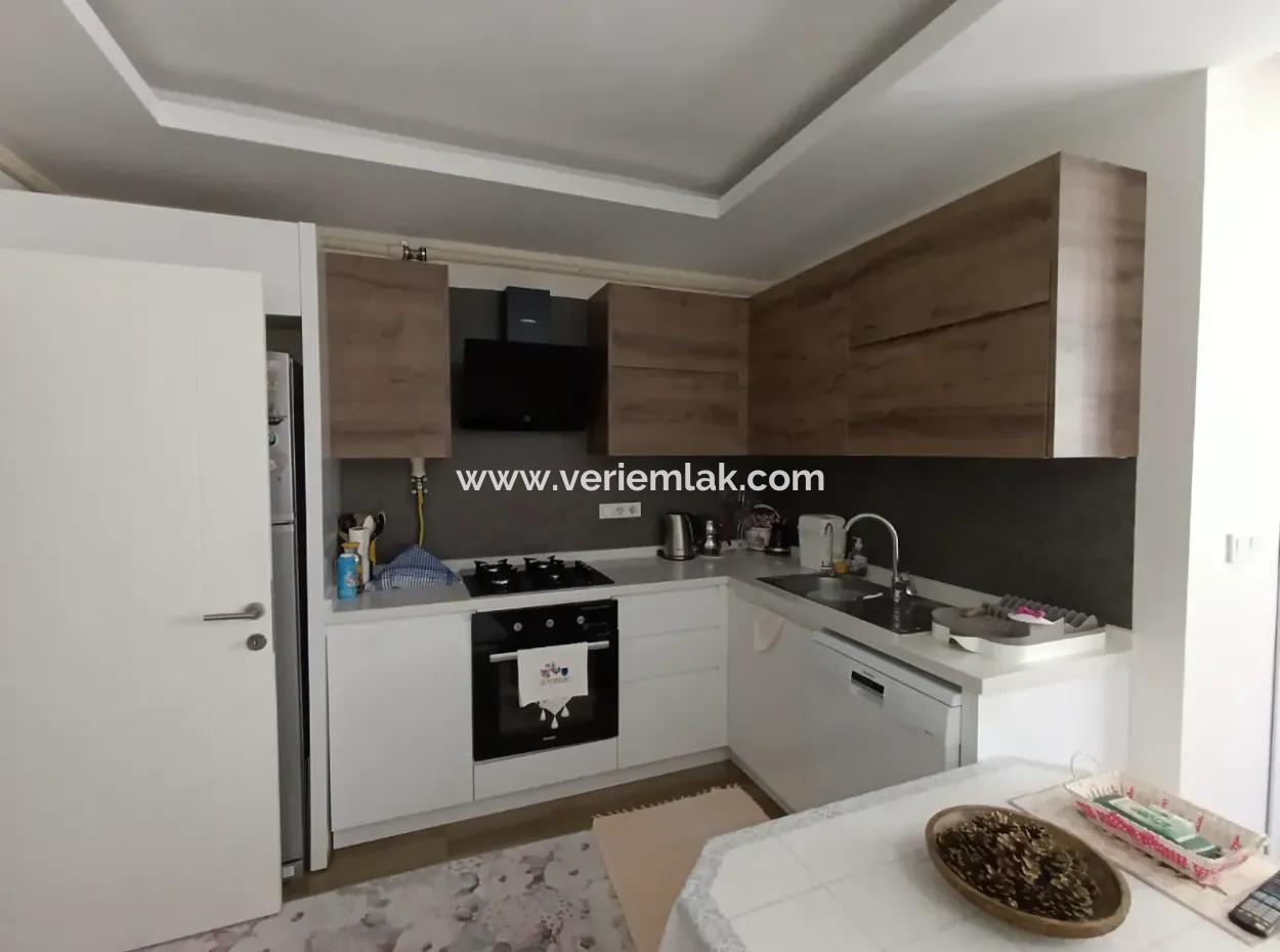 1 1 Apartment For Sale With Luxury Architecture In The Corner Location, In The Eylül Life Site, In The Neighborhood Of Seferihisar Çolakibrahimbey