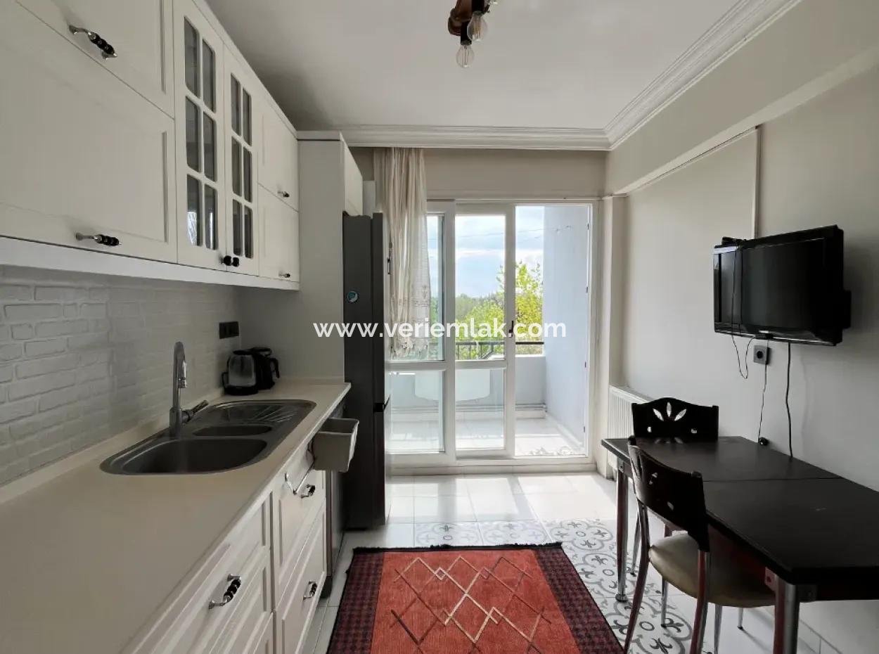 Spacious And Sparkling 3 1 Apartment On Gözsüzler Street, With Tangerine Garden View