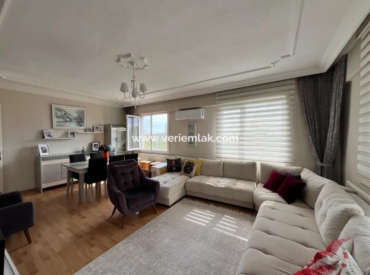 Spacious And Sparkling 3 1 Apartment On Gözsüzler Street, With Tangerine Garden View