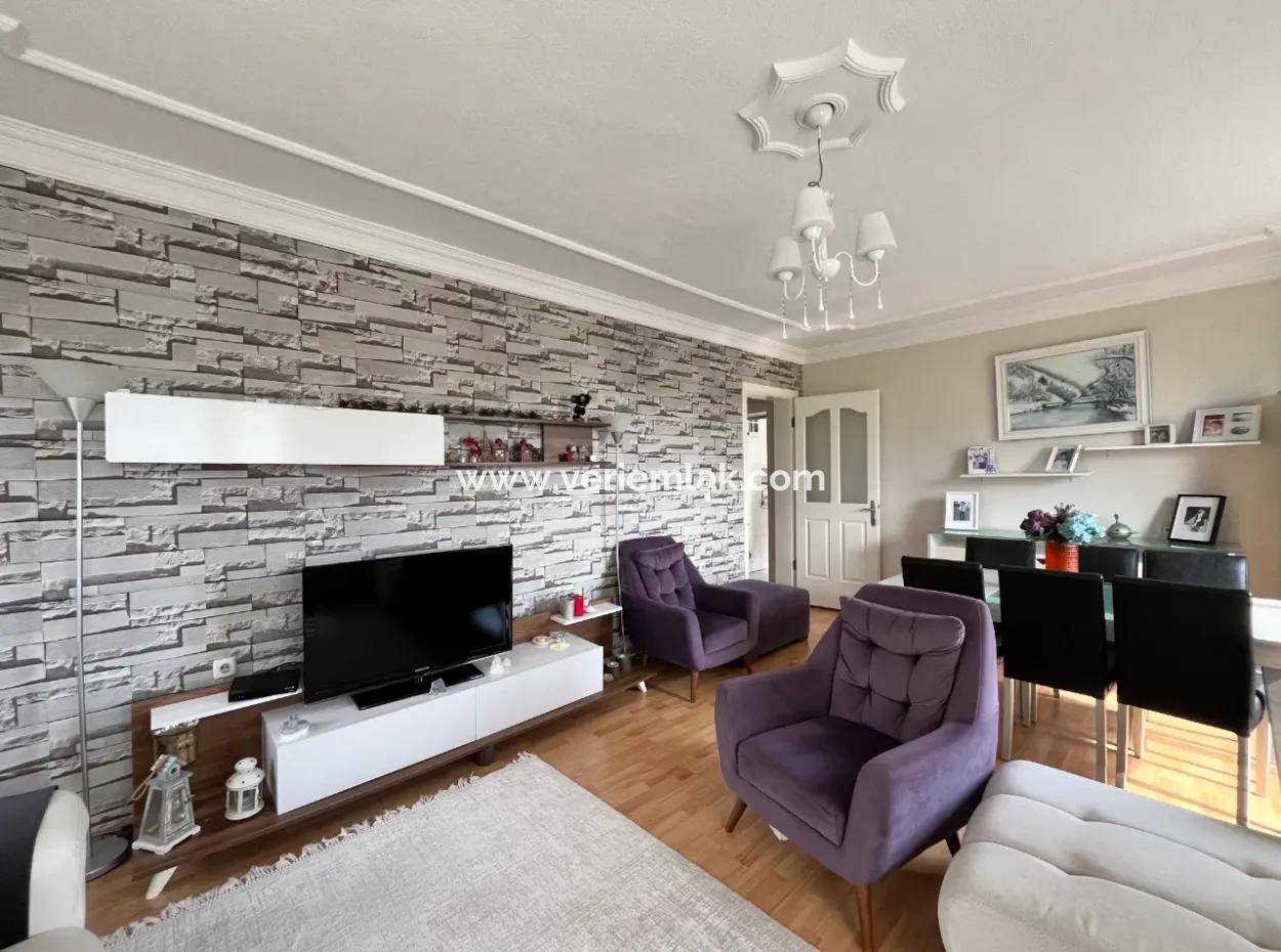 Spacious And Sparkling 3 1 Apartment On Gözsüzler Street, With Tangerine Garden View