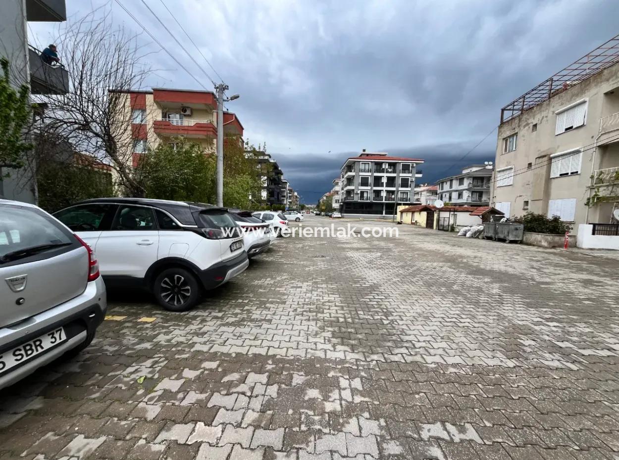 Spacious And Sparkling 3 1 Apartment On Gözsüzler Street, With Tangerine Garden View