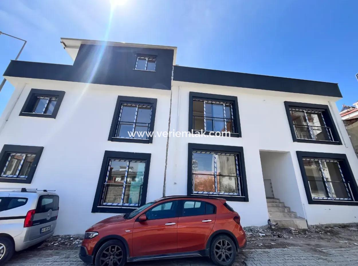 1 1 Corner Apartment For Sale In Seferihisar Hidirlik Neighborhood