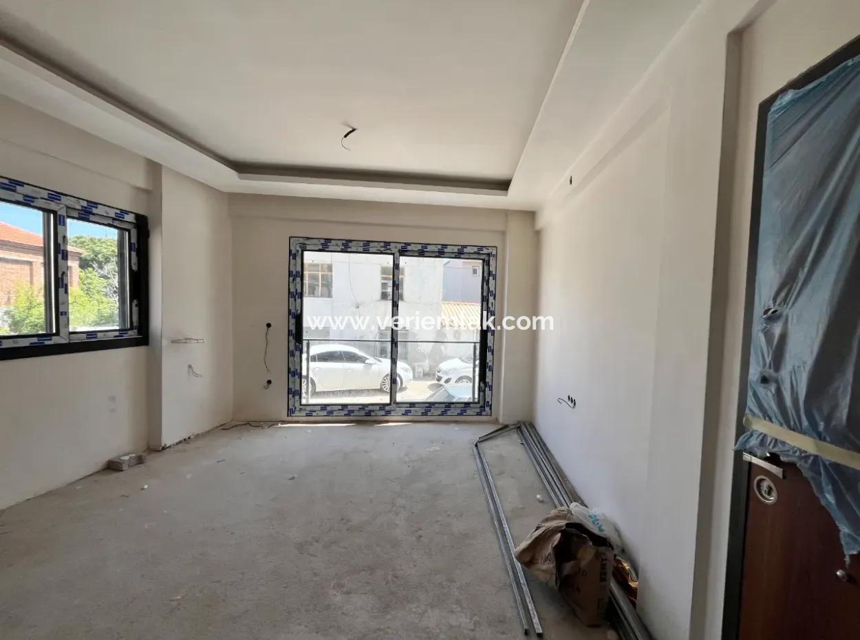 1 1 Corner Apartment For Sale In Seferihisar Hidirlik Neighborhood