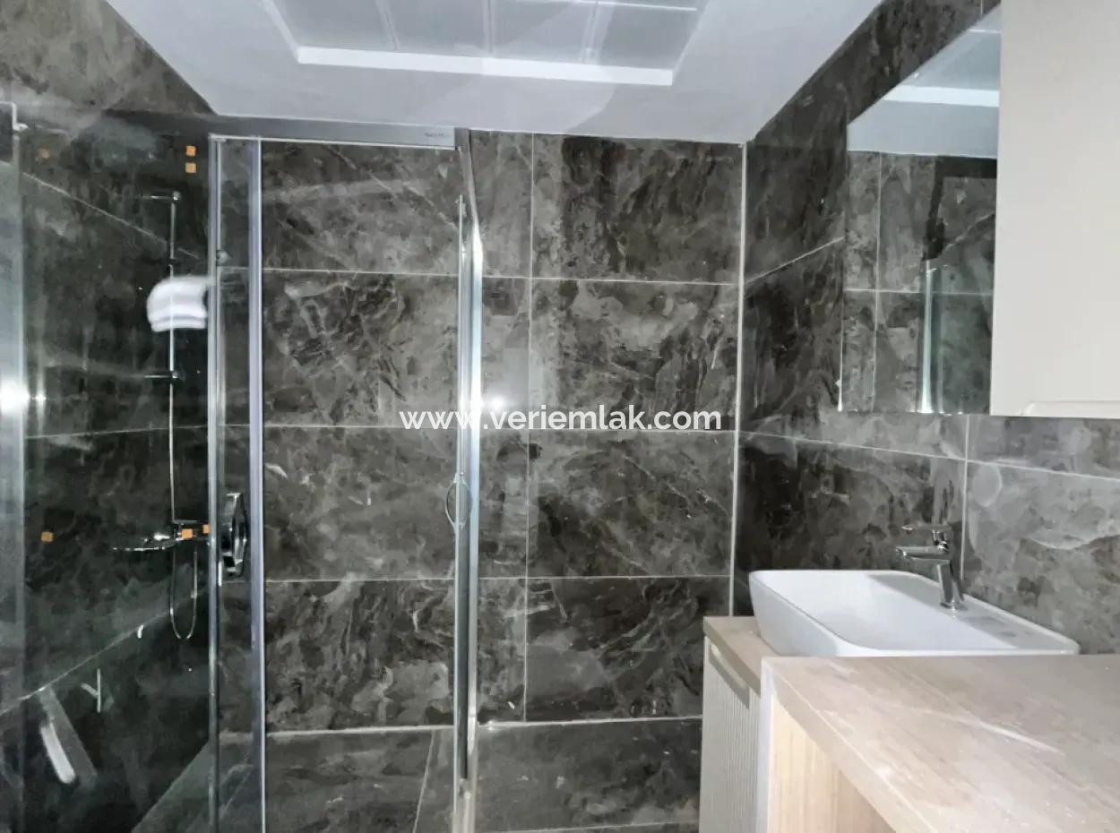 4 1 Villa For Sale With Luxury Architecture In A Complex In Seferihisar Hidirlik Neighborhood