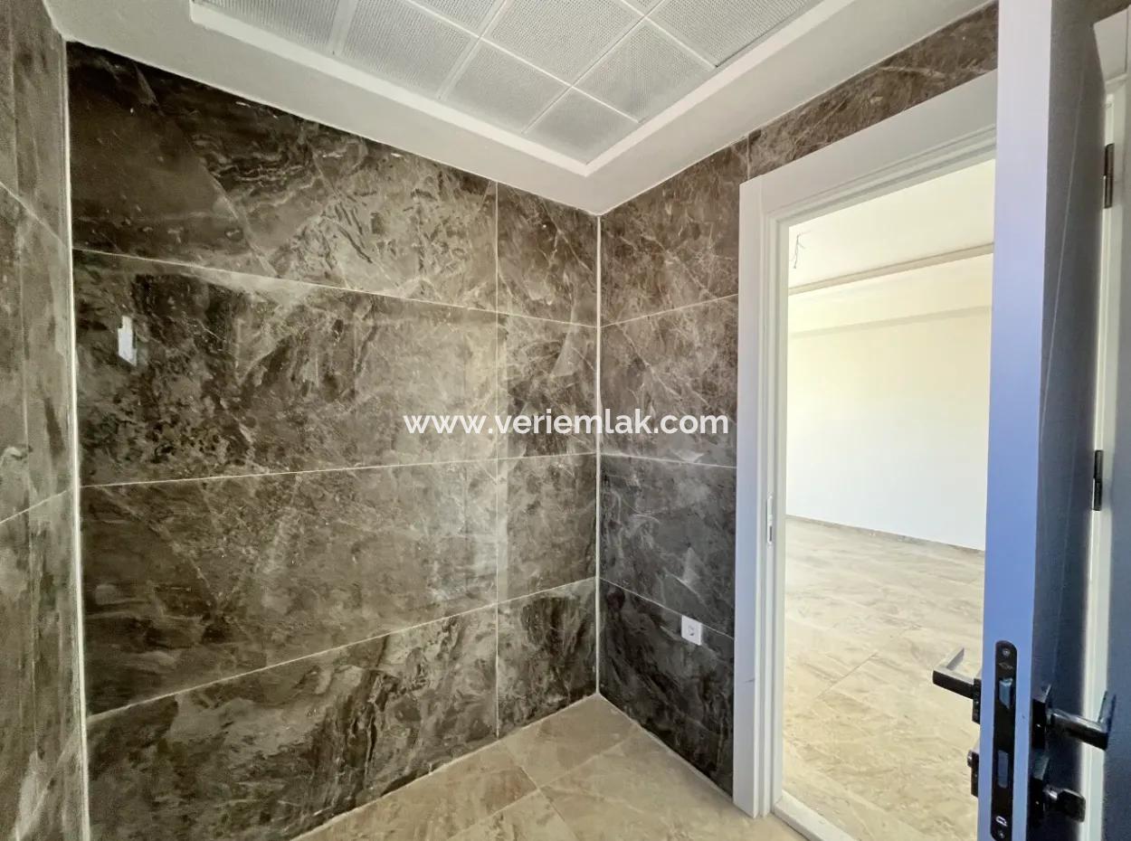 4 1 Villa For Sale With Luxury Architecture In A Complex In Seferihisar Hidirlik Neighborhood