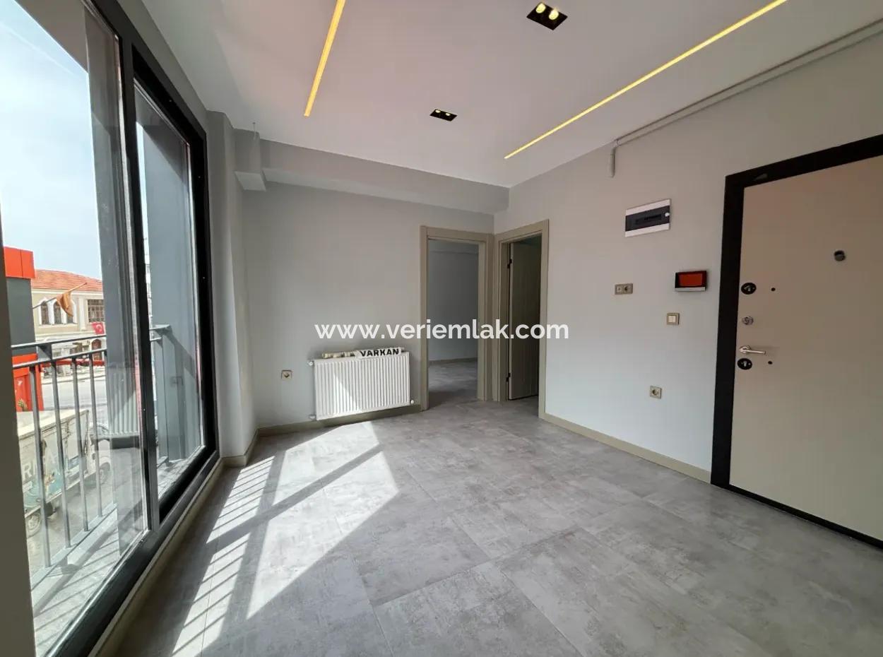 Centrally Located Office For Rent In Seferihisar Camikebir Neighborhood – Zero Building, Zero Use
